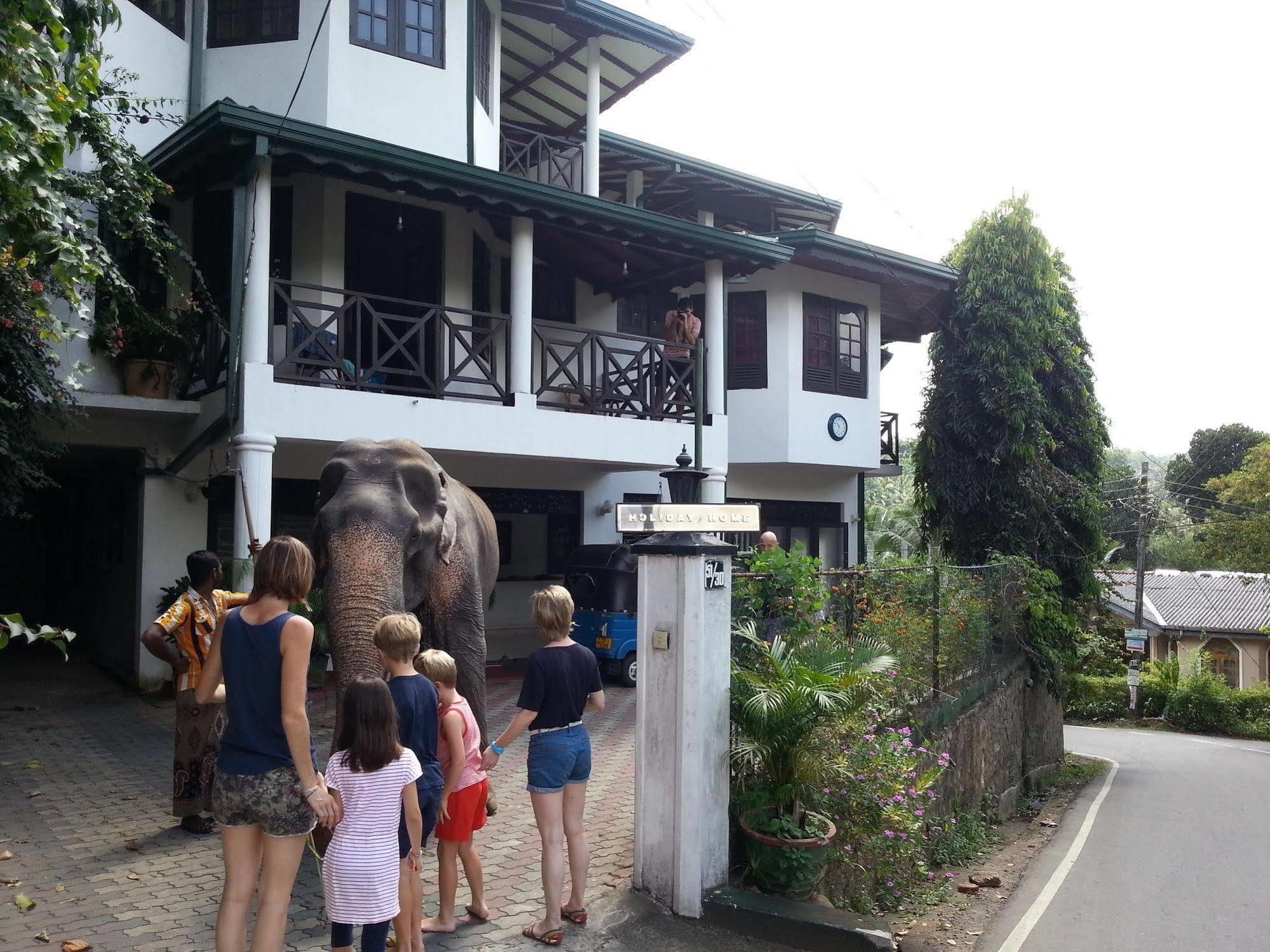 Kandy Holiday Home Extérieur photo
